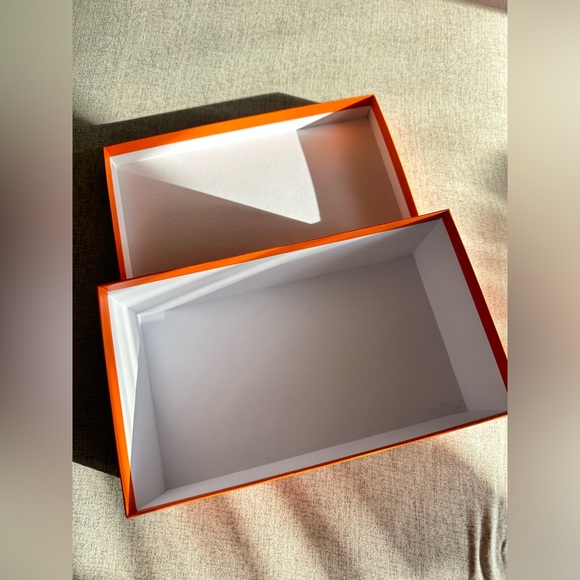 Luxury Brand Orange Box - Picture 4 of 8